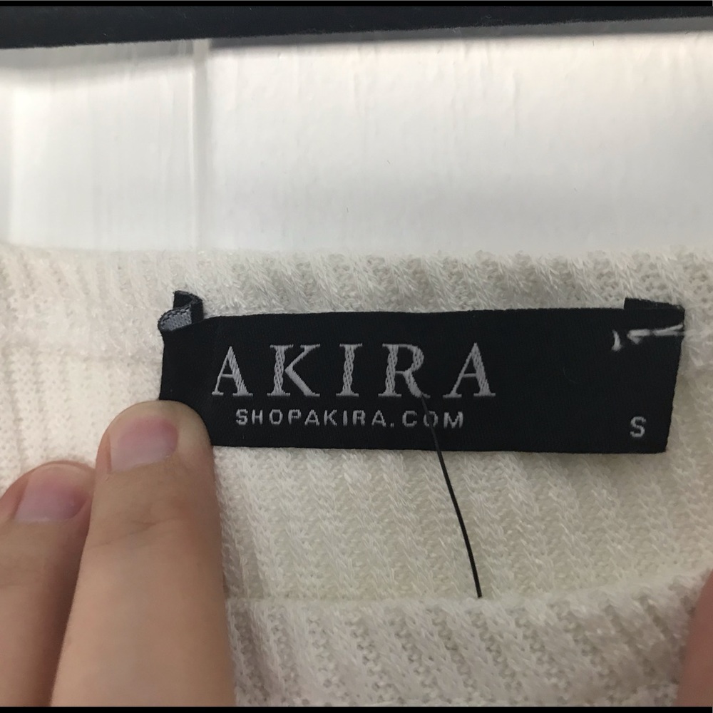 AKIRA off-white crop top NWT - Picture 4 of 6
